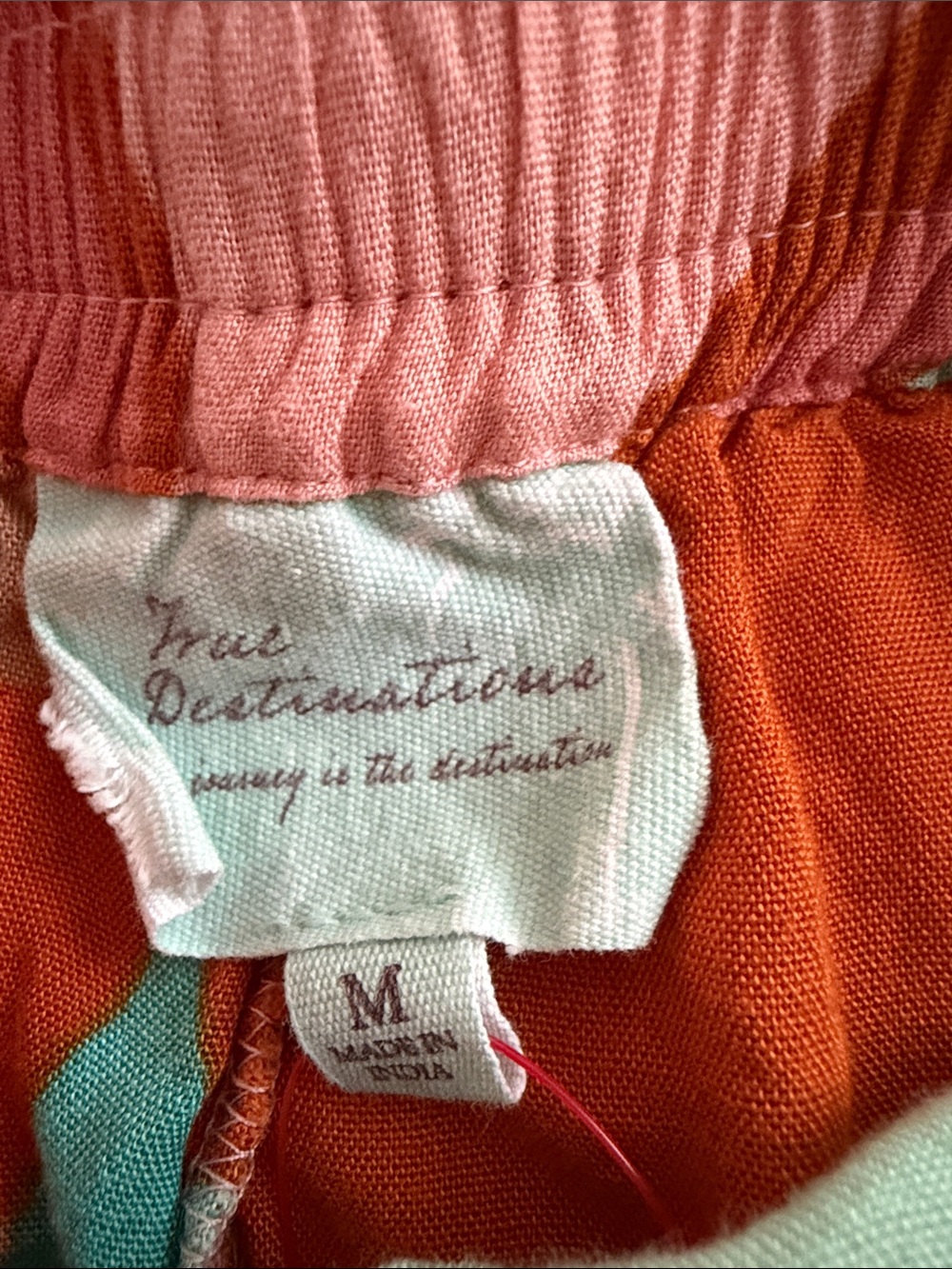 Beach linen pants. - Picture 2 of 3
